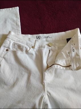 Diane Gilman Women's Jeans.